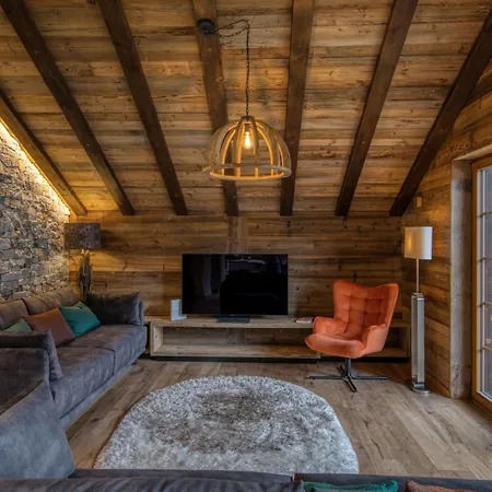 Heliantheme, The Lofty Penthouse Champéry