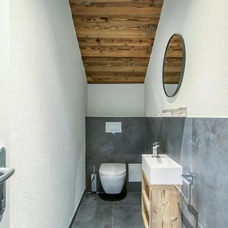 Heliantheme, The Lofty Penthouse Hotel