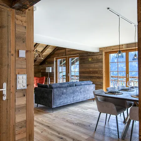Heliantheme, The Lofty Penthouse Hotell